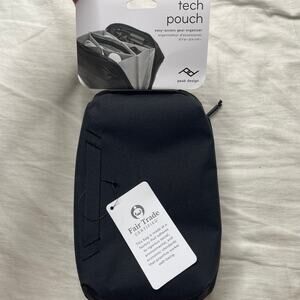 NWT Peak Design Black Tech Pouch Regular Size